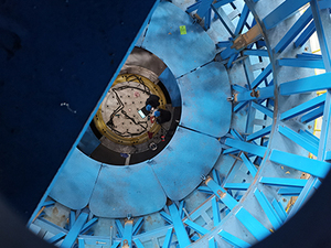 铅锤对中测量系统